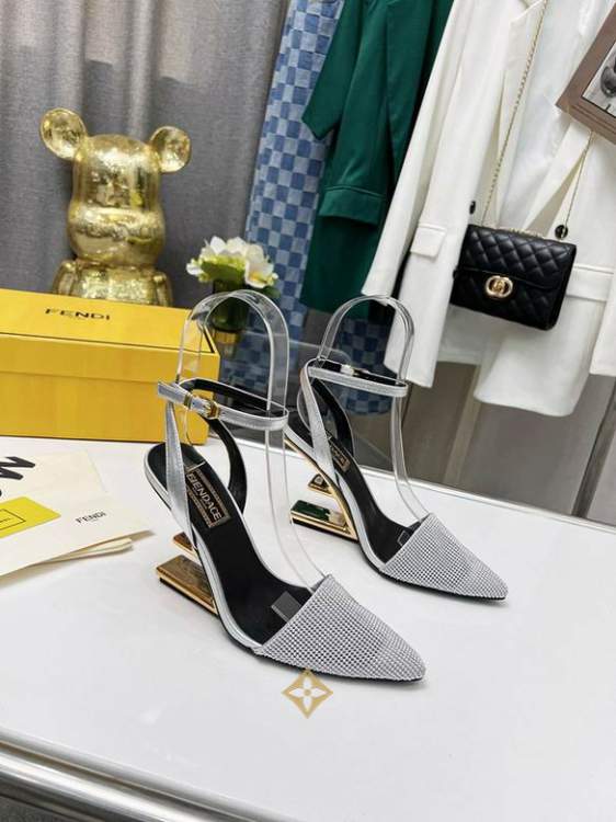 Picture of Fendi Shoes _SKUFendisz35-42nhf01485136